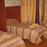 Robby's House 2* 维克艾库塞