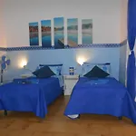 Robby's House 2* 维克艾库塞