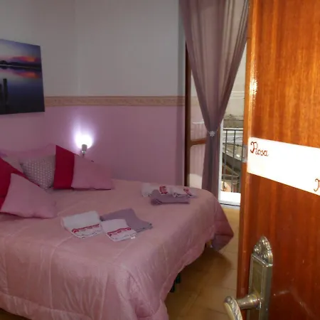 Robby's House Bed & Breakfast Vico Equense