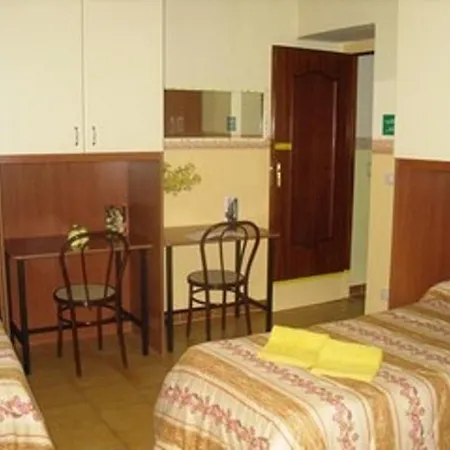 Robby's House 住宿加早餐酒店 2*