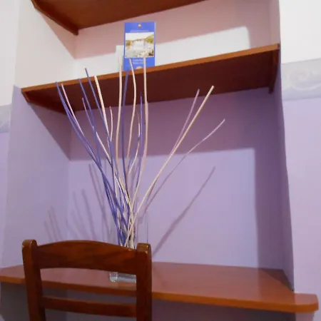 فندق مبيت وإفطار Robby's House 2*