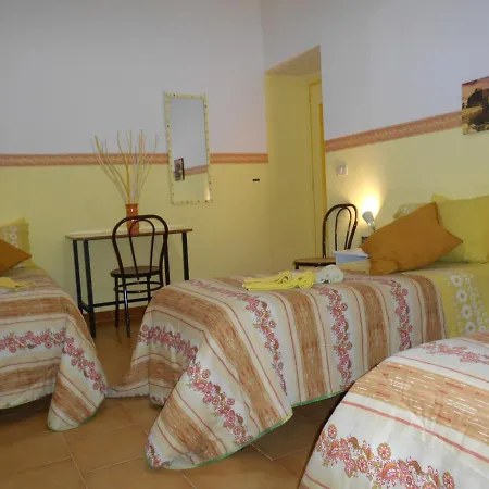 Robby's House 2* فيكو إيكوينس
